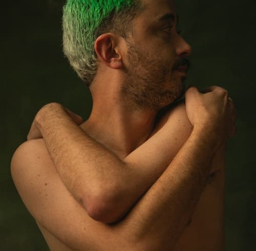 QUEER-AFFIRMING THERAPY